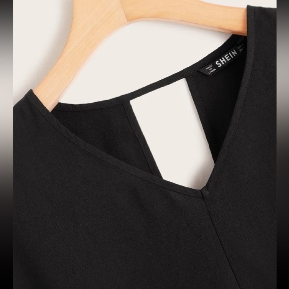 💐 Black Twist Front Blouse Women’s Size Large Short Sleeve Top - Picture 3 of 4